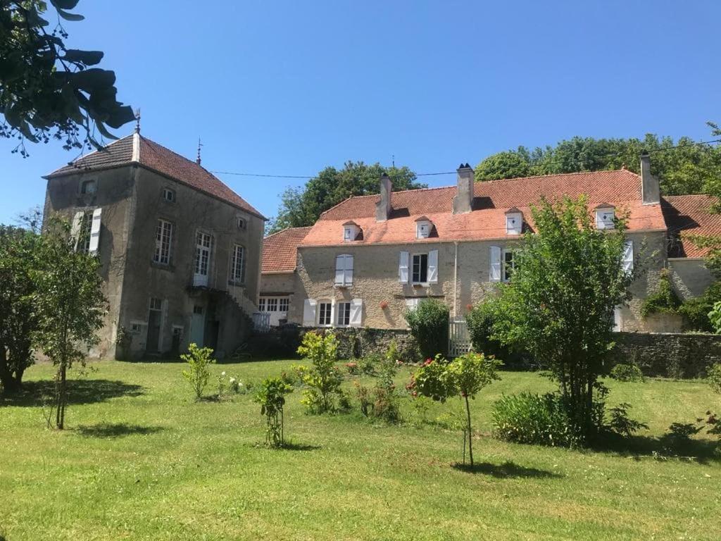 Bed and Breakfast Chez Zoiseau Et Zoiseautte Chassigny Exterior foto